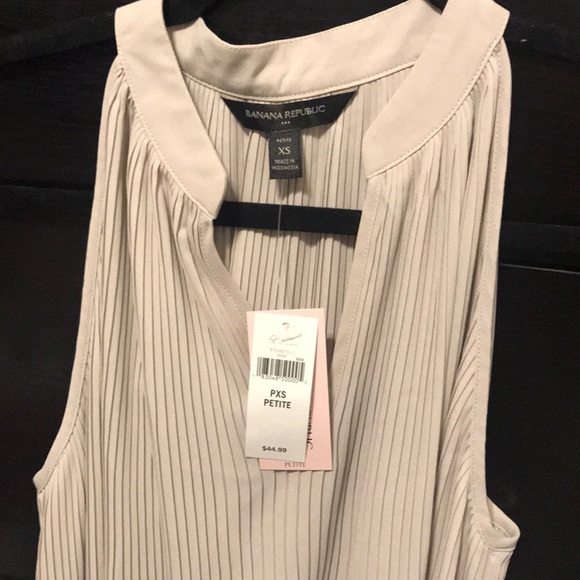 Petite XS top! Banana Republic - Picture 2 of 3